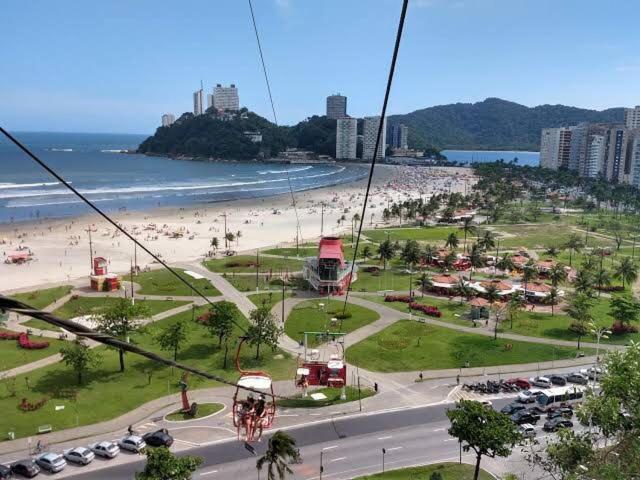 Casa Maravilhosa E Ampla Pe Na Areia Com Piscina, Area Gourmet Com Churrasqueira Em Deck Coberto Frente A Piscina, 4 Quartos Confortaveis E Espacosos, Sendo 2 Suites, Cozinha Americana E Sala De Jantar, Ampla Garagem Para 6 Carros - Mercado Na Rua Da Praia Grande  Exterior photo